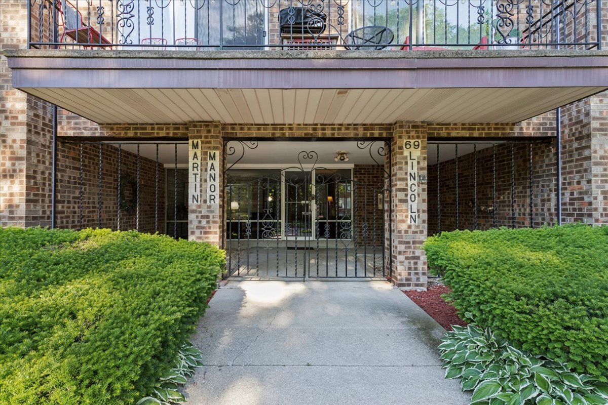 69 Lincoln Avenue Unit: 1S