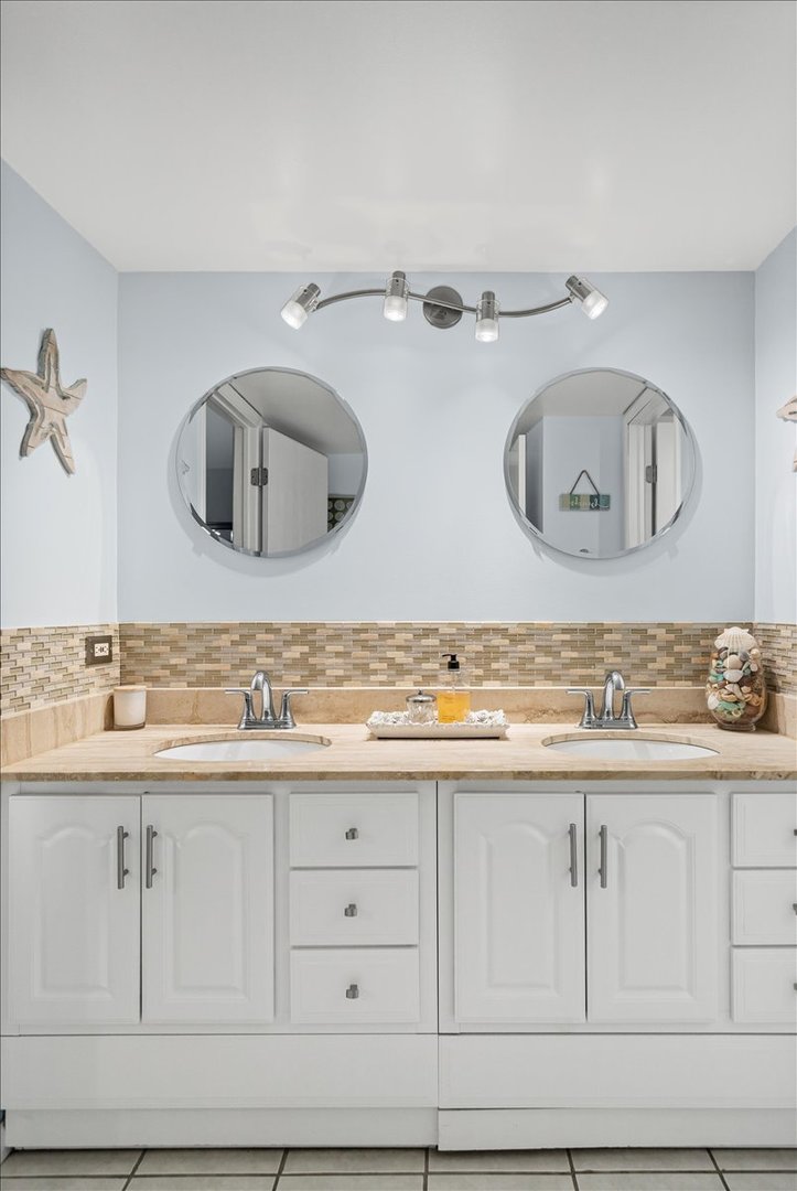 6814 Joliet Road Unit: 9