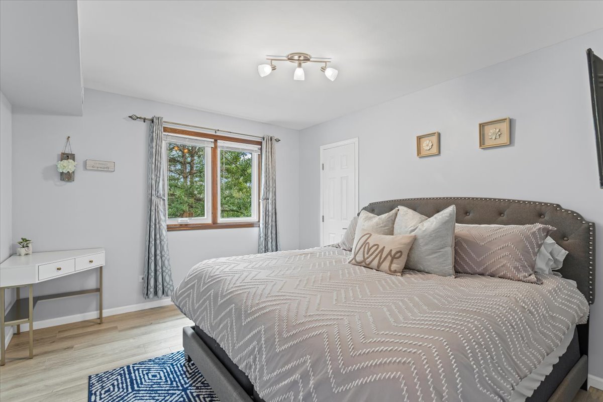 6814 Joliet Road Unit: 9