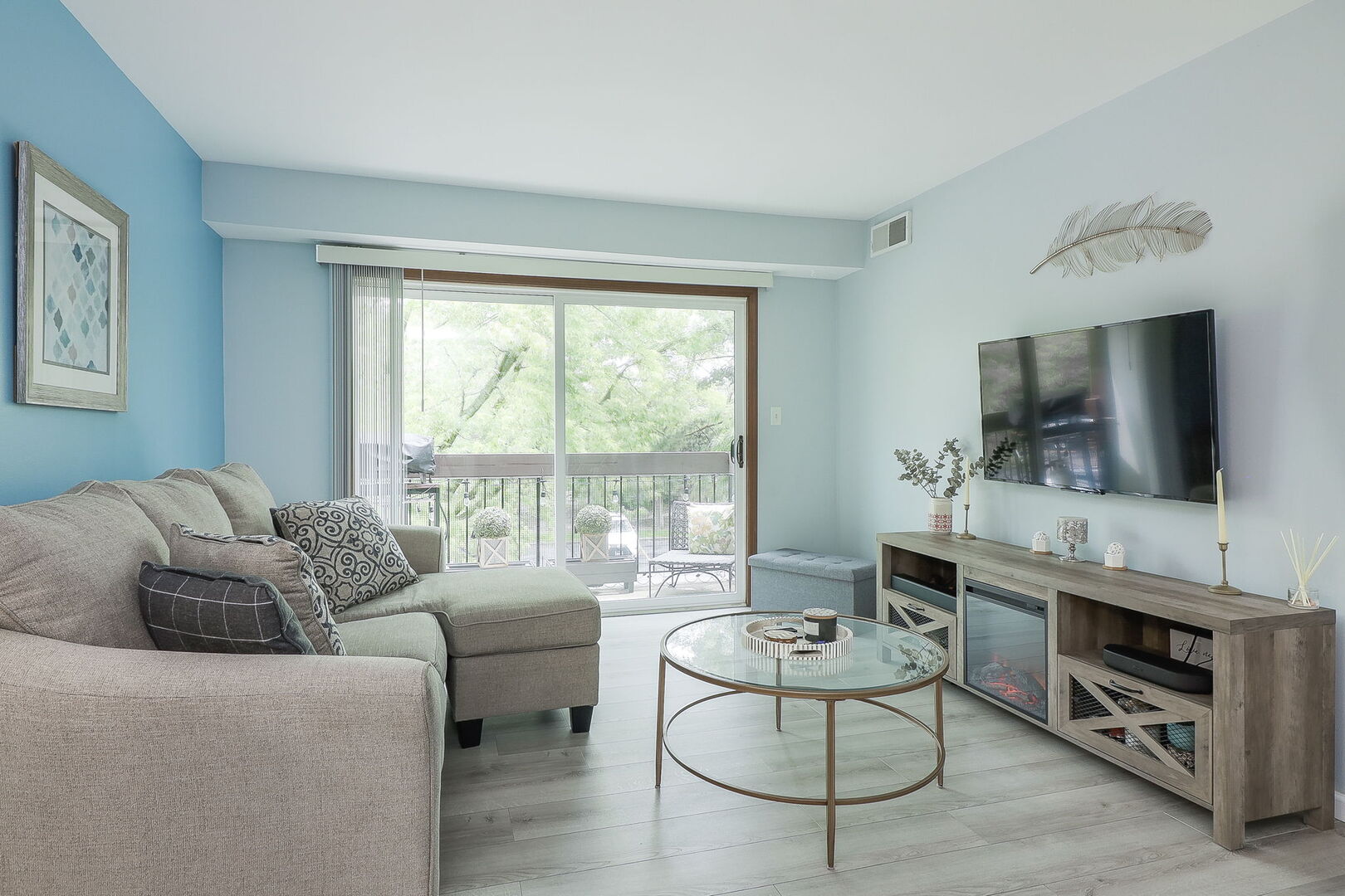 6814 Joliet Road Unit: 9