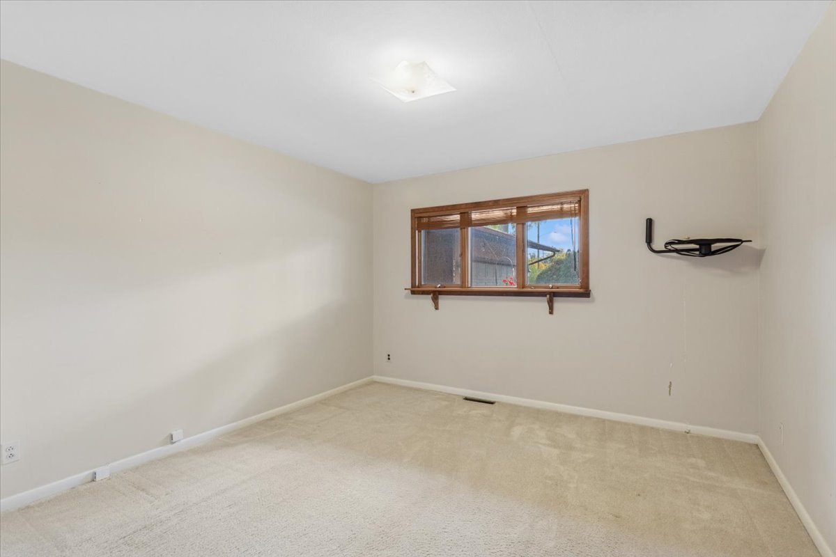 5441 S Edgewood Avenue