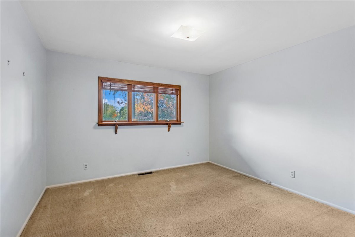 5441 S Edgewood Avenue