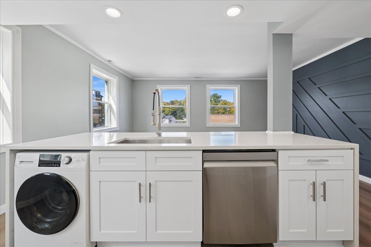 29 E Burlington Street Unit: A