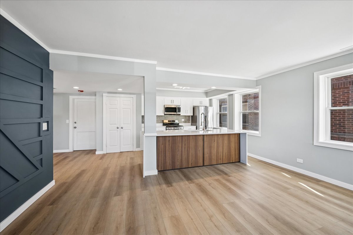 29 E Burlington Street Unit: A