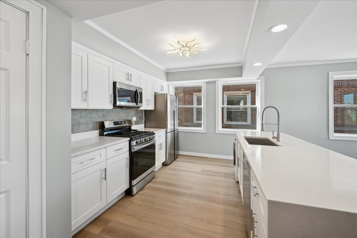 29 E Burlington Street Unit: A