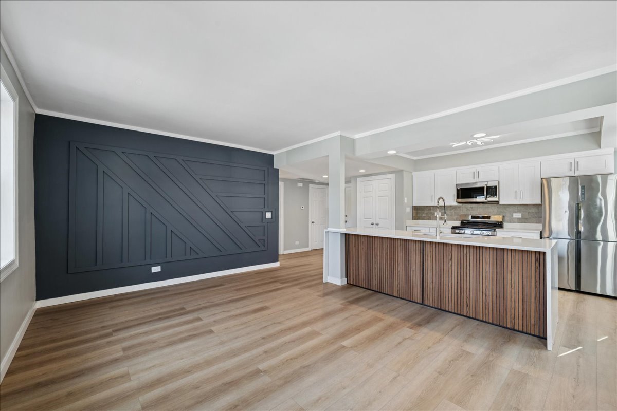 29 E Burlington Street Unit: A