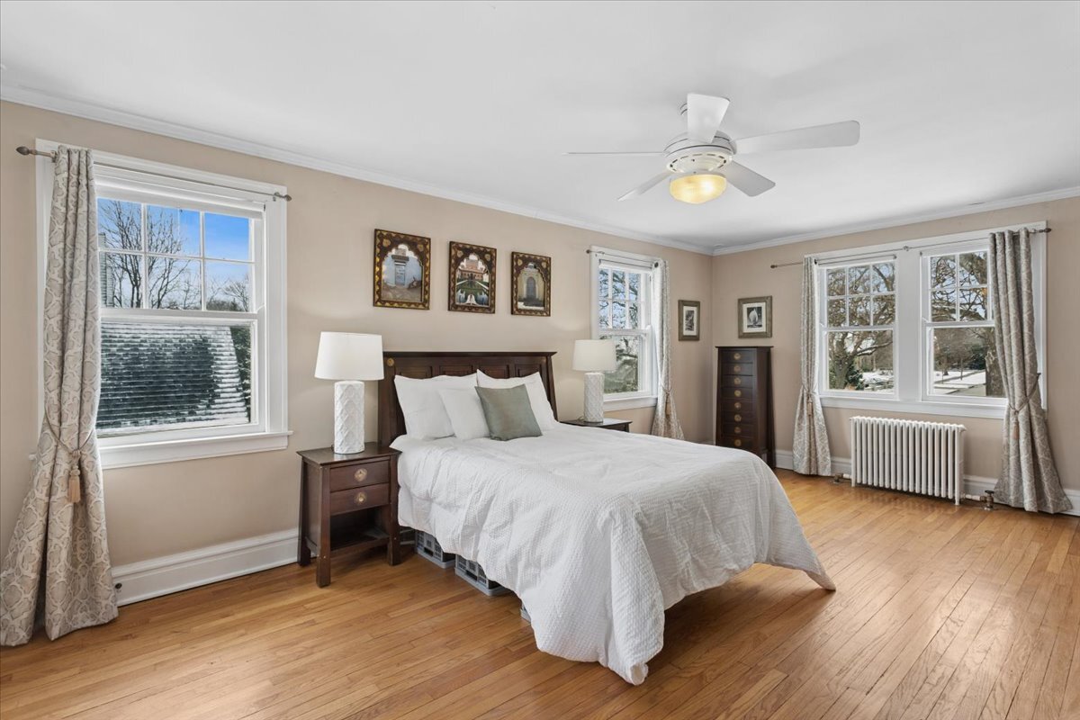 435 N Garfield Avenue