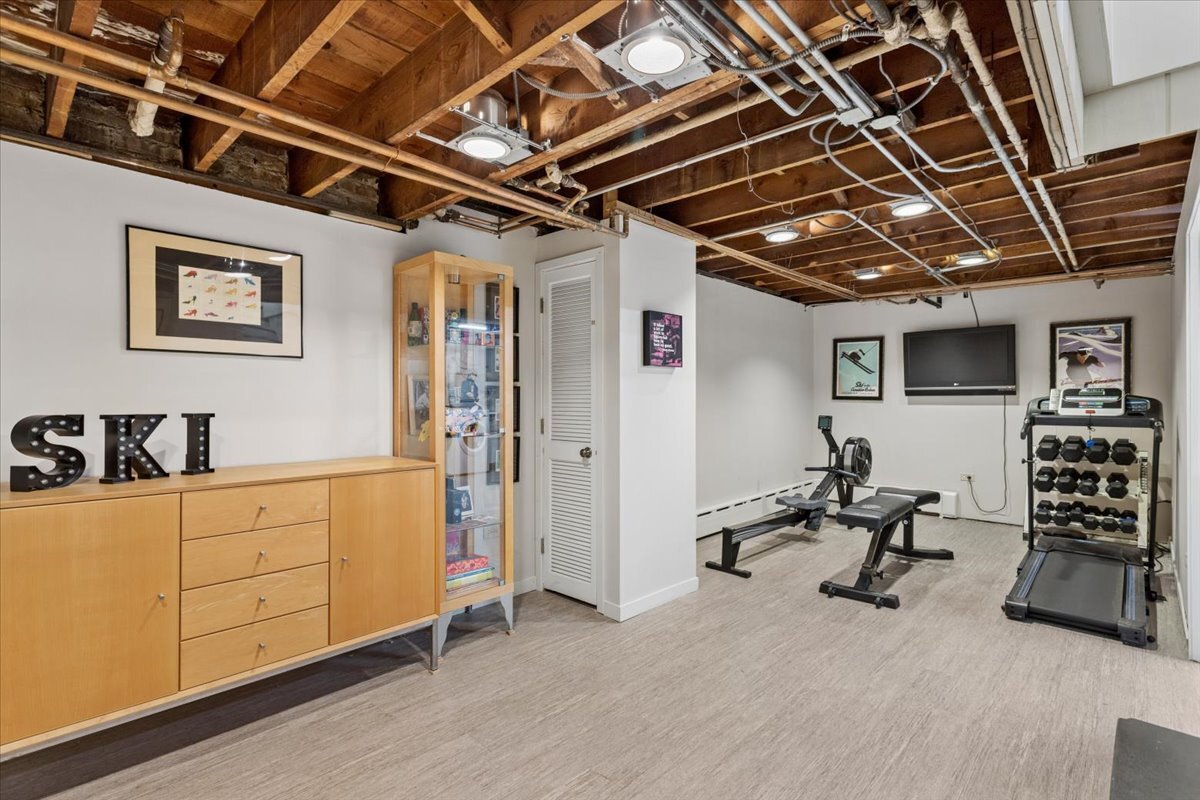 435 N Garfield Avenue