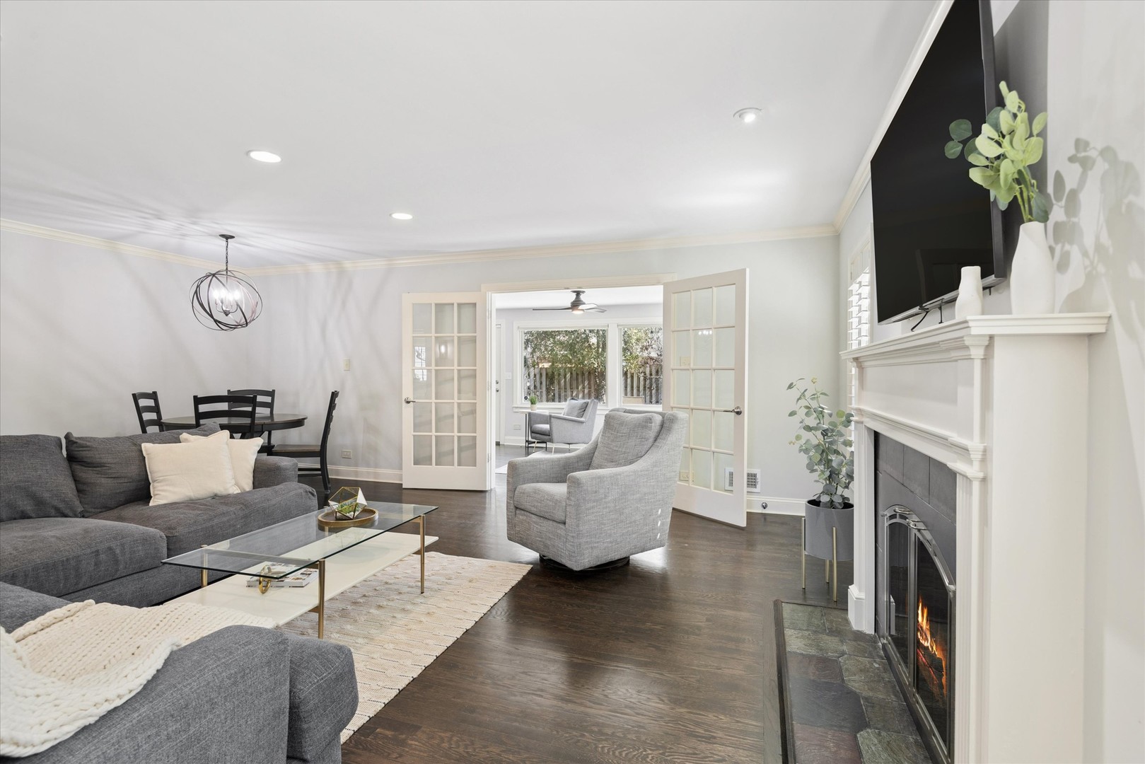 271 Sunset Avenue