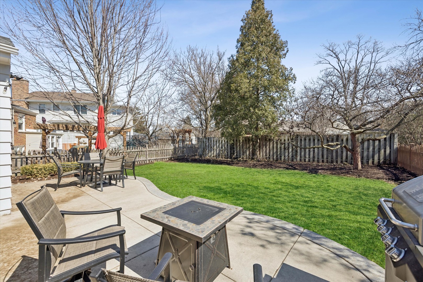 271 Sunset Avenue