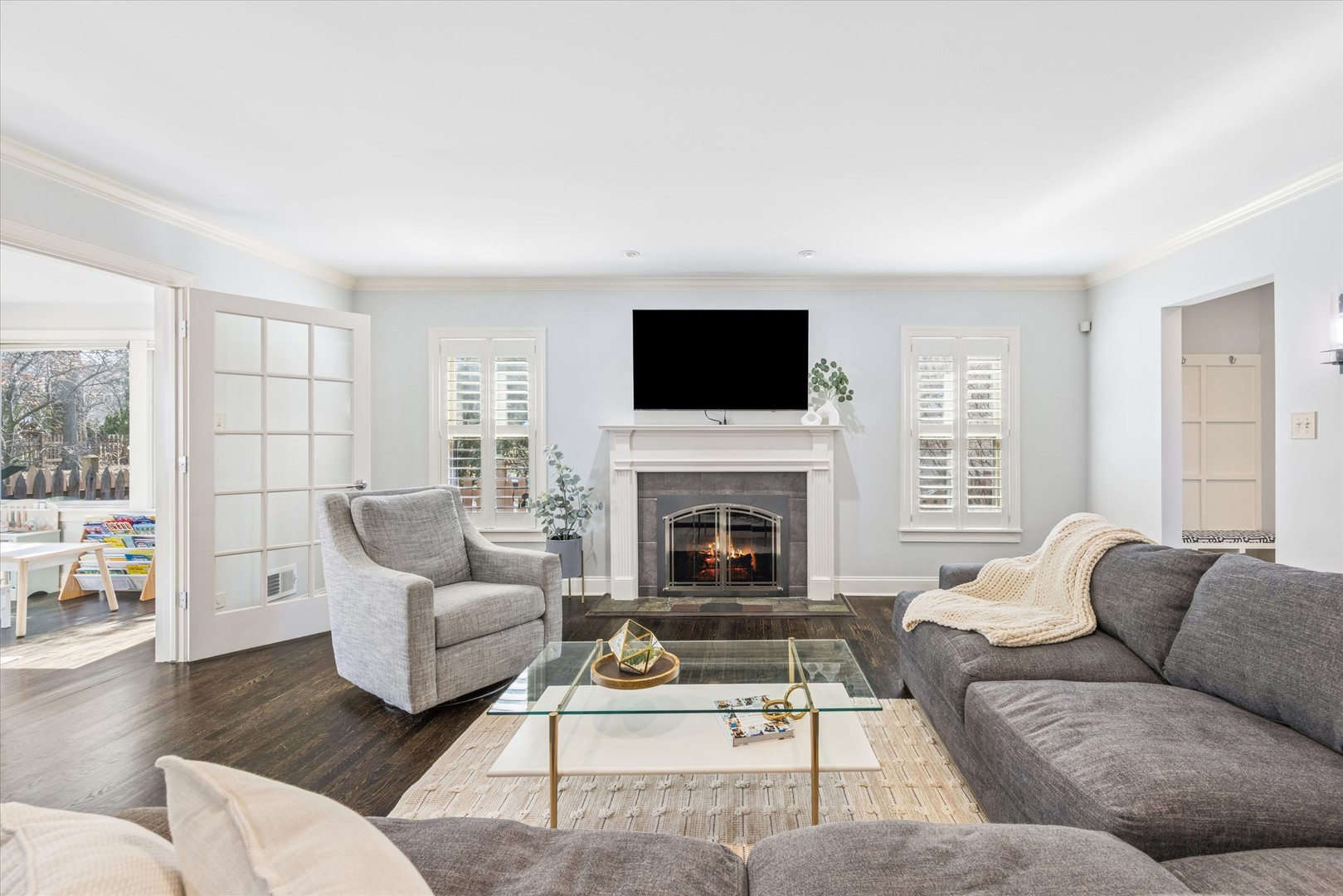 271 Sunset Avenue