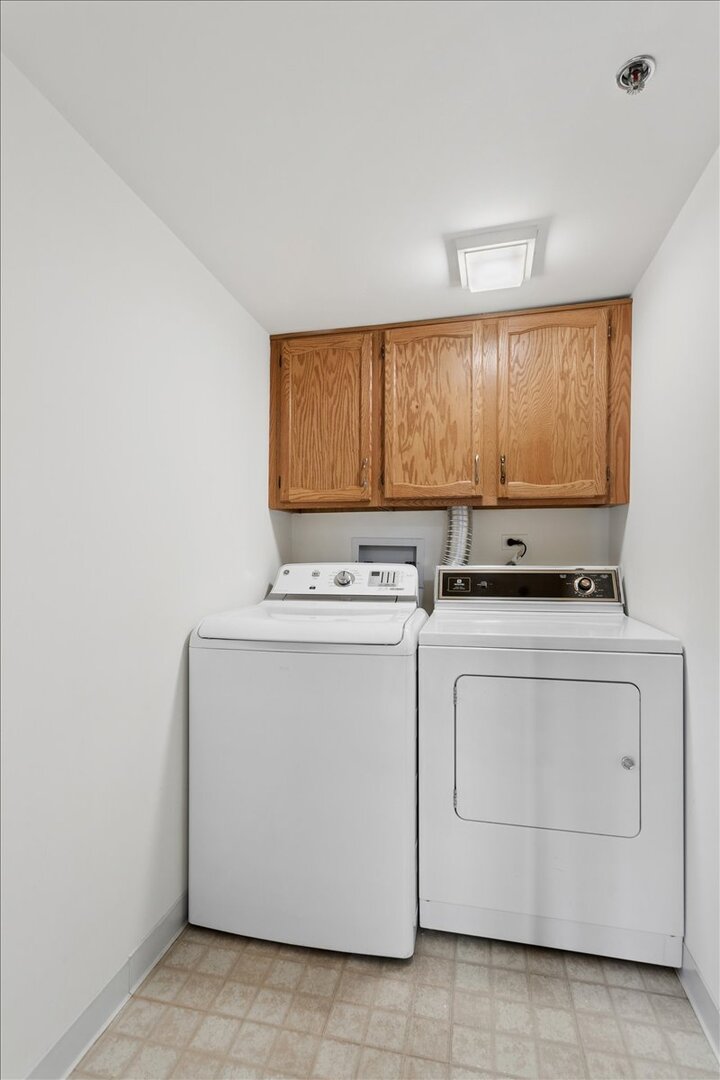 127 Acacia Circle Unit: 402
