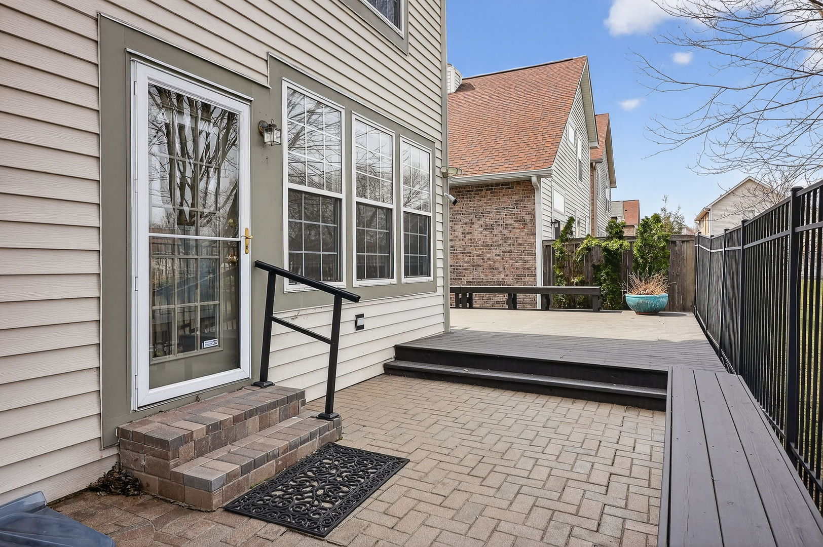 1108 Oxford Court