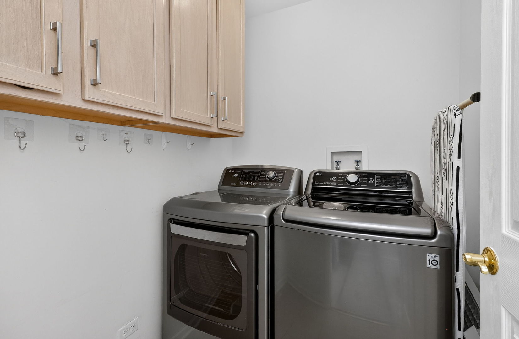 1108 Oxford Court