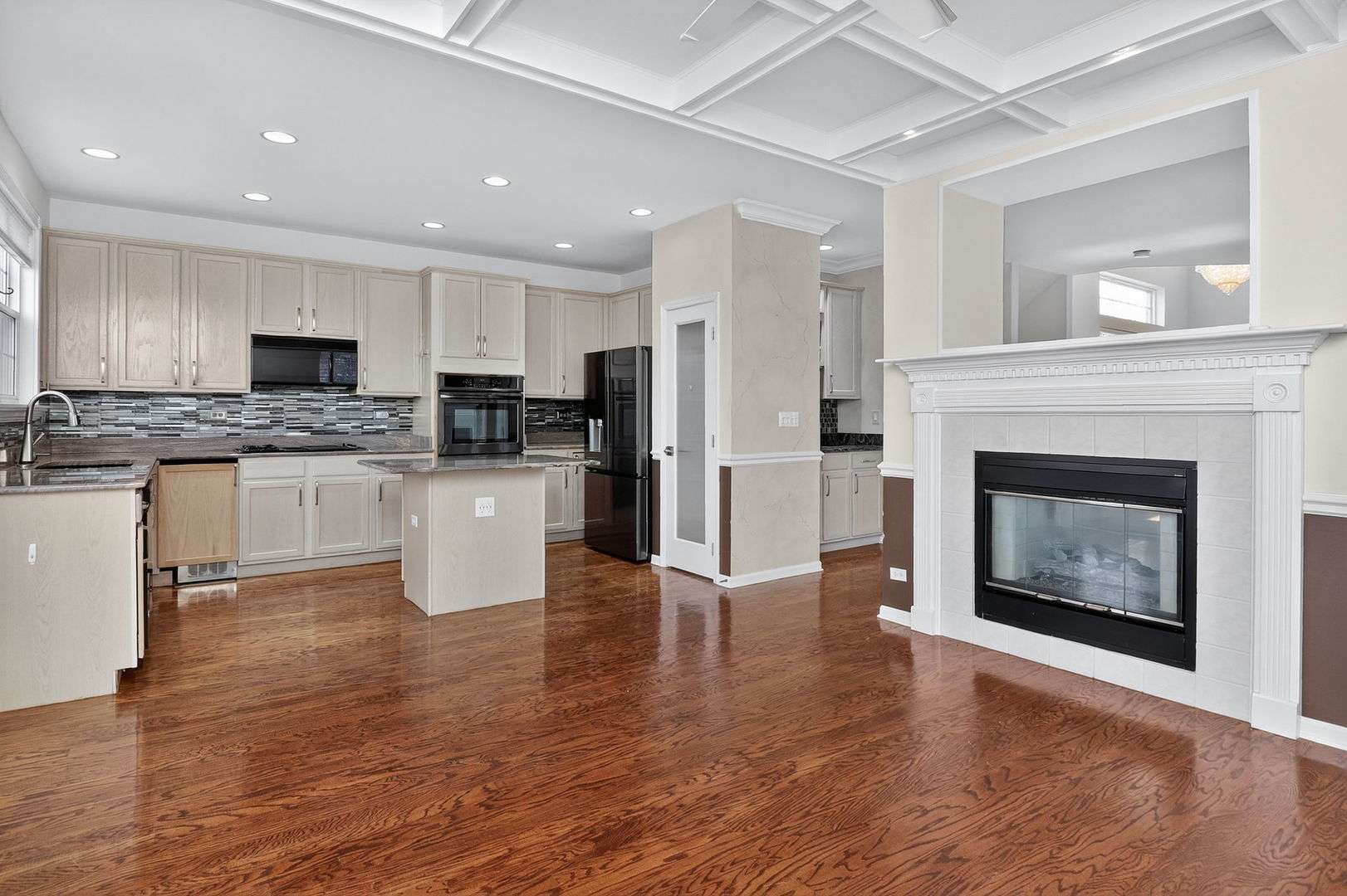 1108 Oxford Court