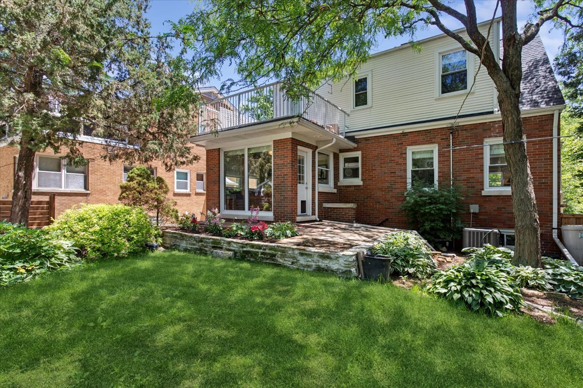496 Longcommon Road