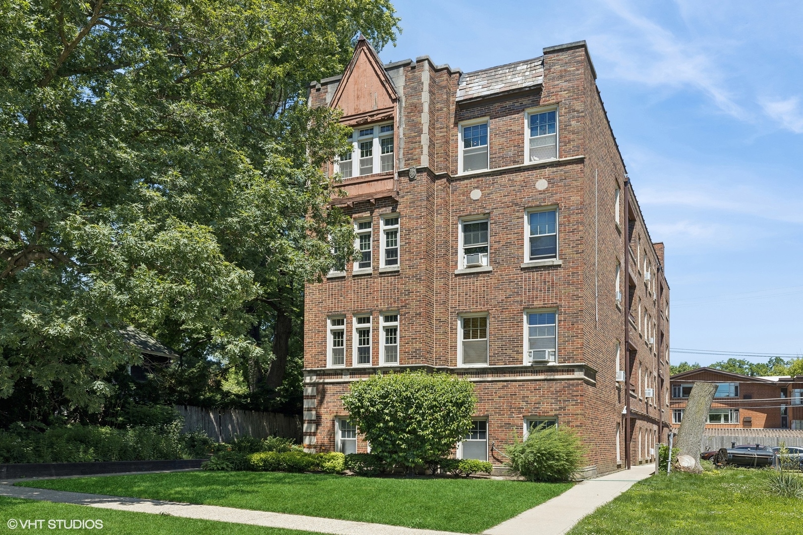 70 Pine Avenue Unit: 1A