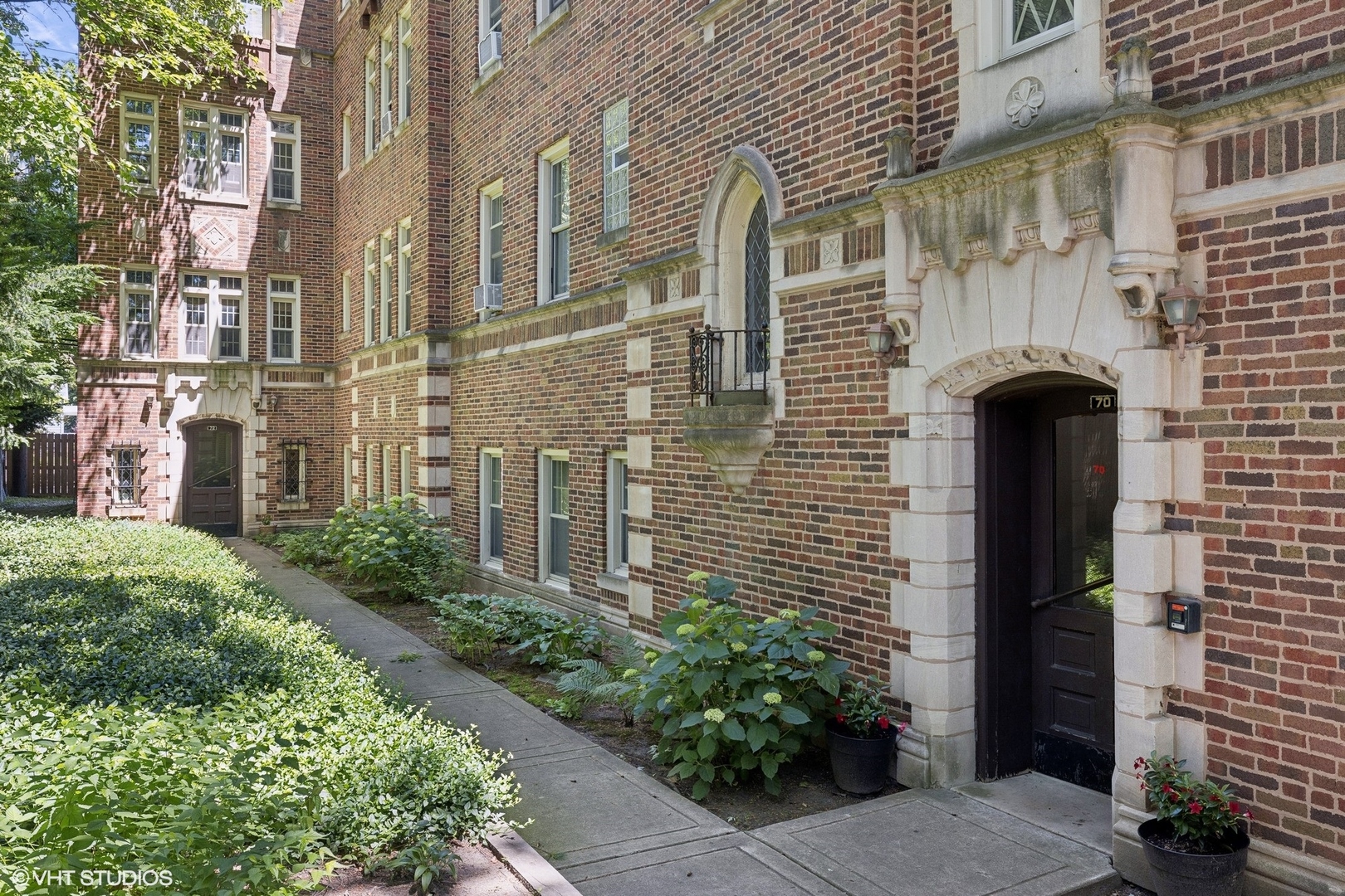70 Pine Avenue Unit: 1A