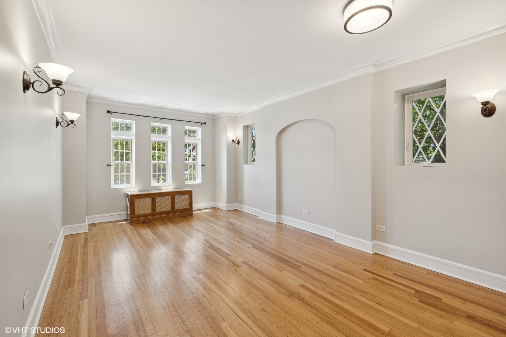 70 Pine Avenue Unit: 1A