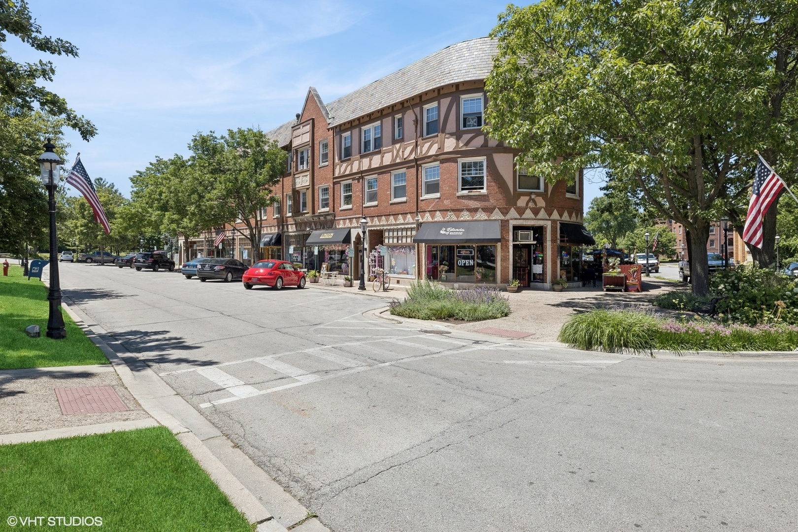 70 Pine Avenue Unit: 1A