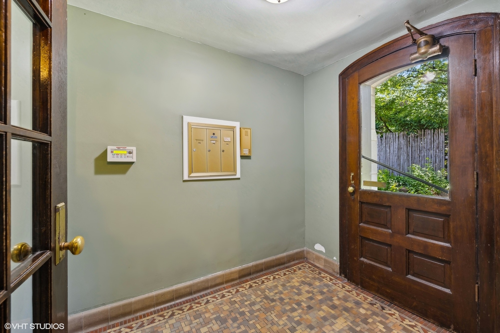 70 Pine Avenue Unit: 1A