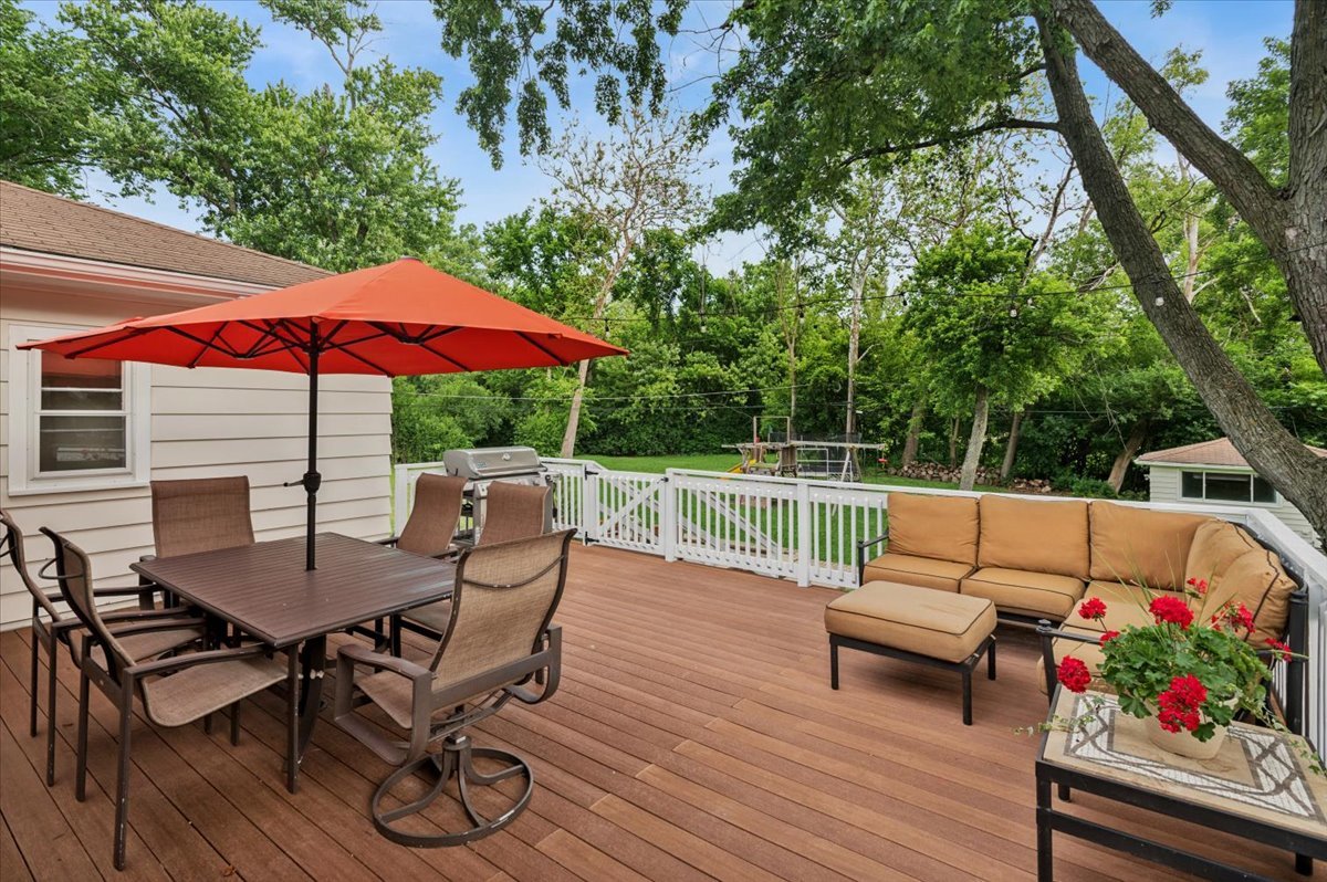 1308 W 53rd Place