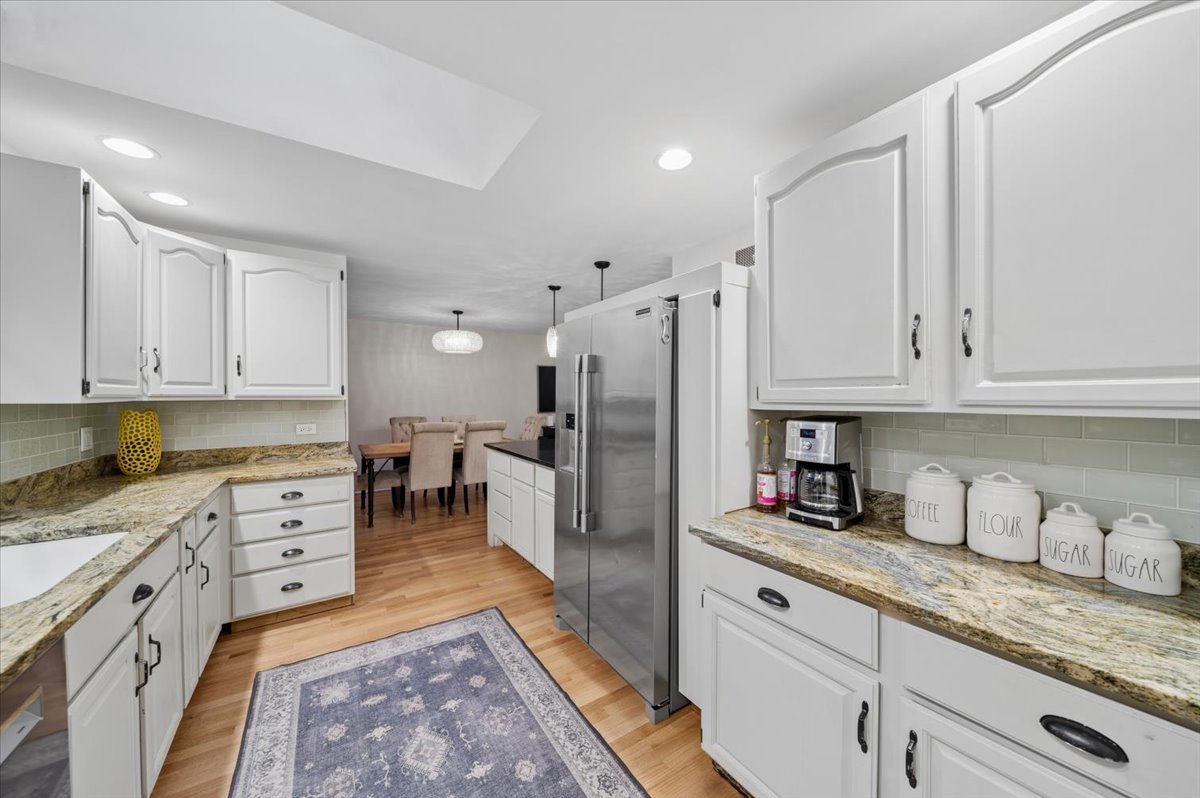 1308 W 53rd Place