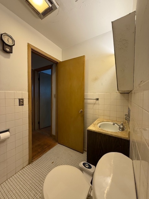 1517 W Lunt Avenue Unit: 2A