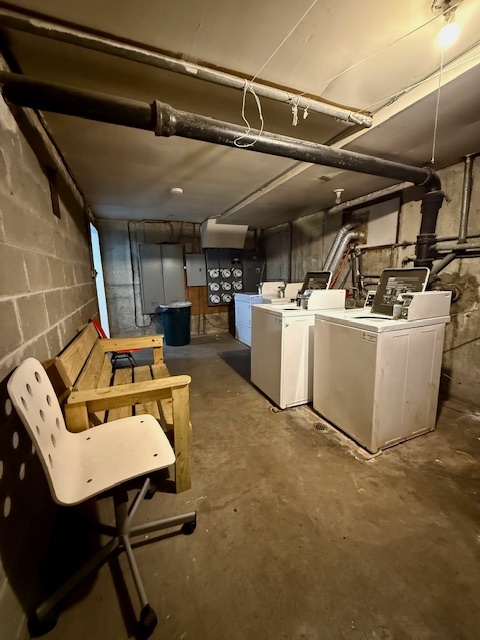 1517 W Lunt Avenue Unit: 2A