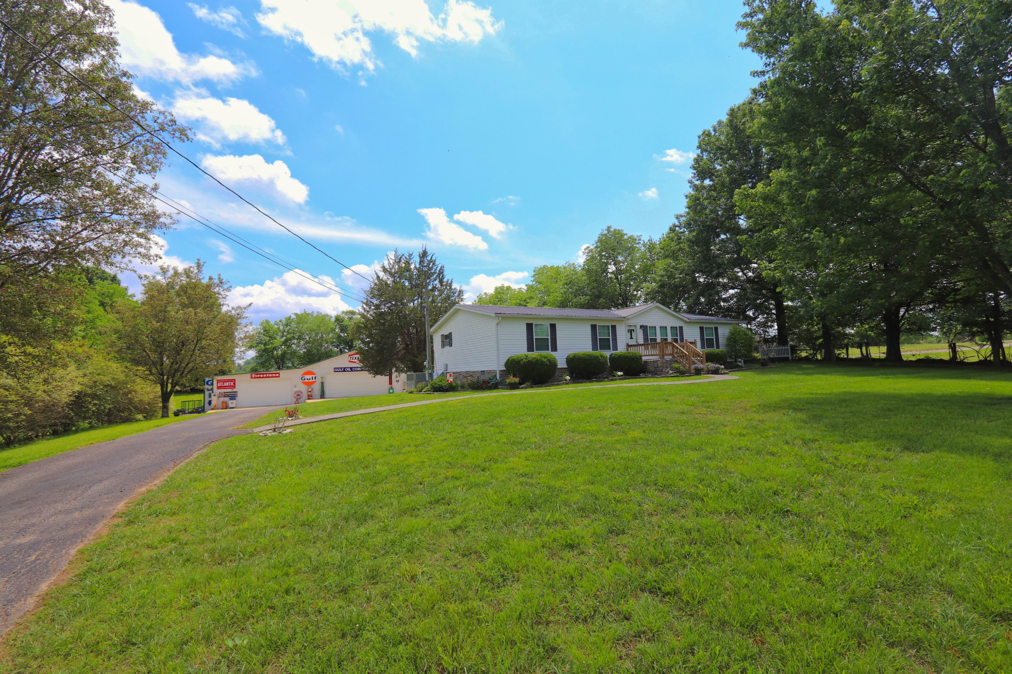 8996 Trousdale Ferry Pike