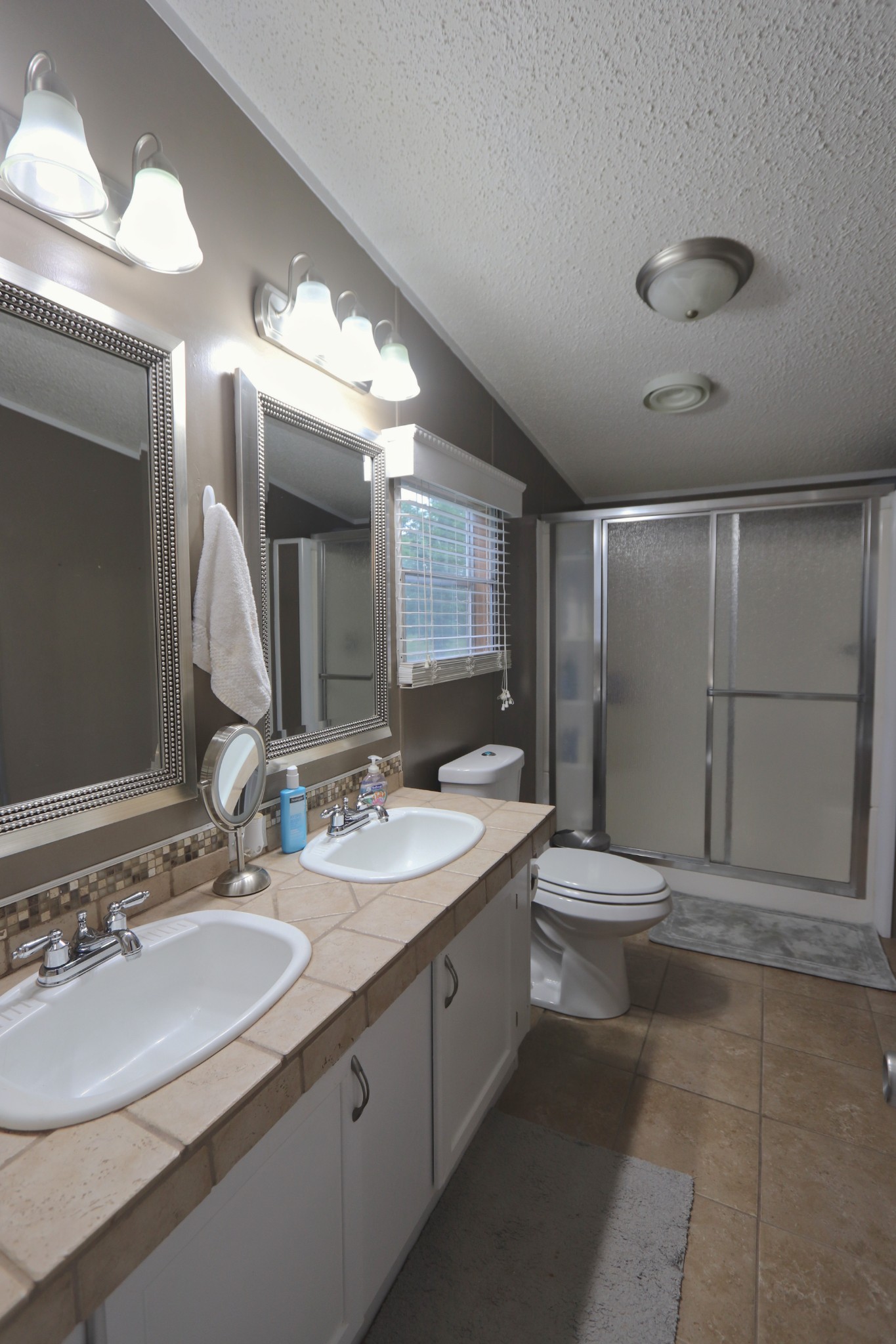 8996 Trousdale Ferry Pike