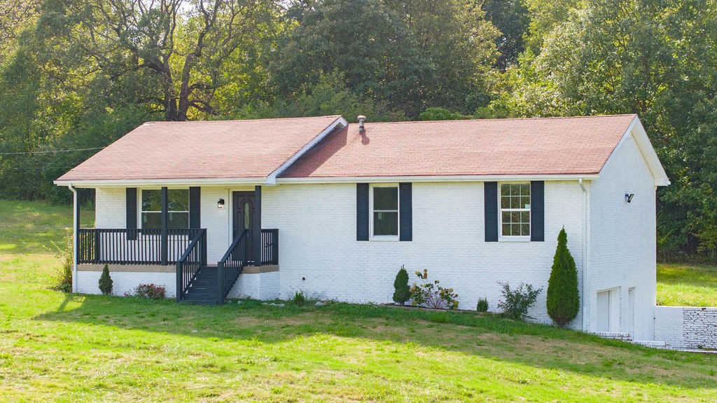 2381 Sylvia Rd