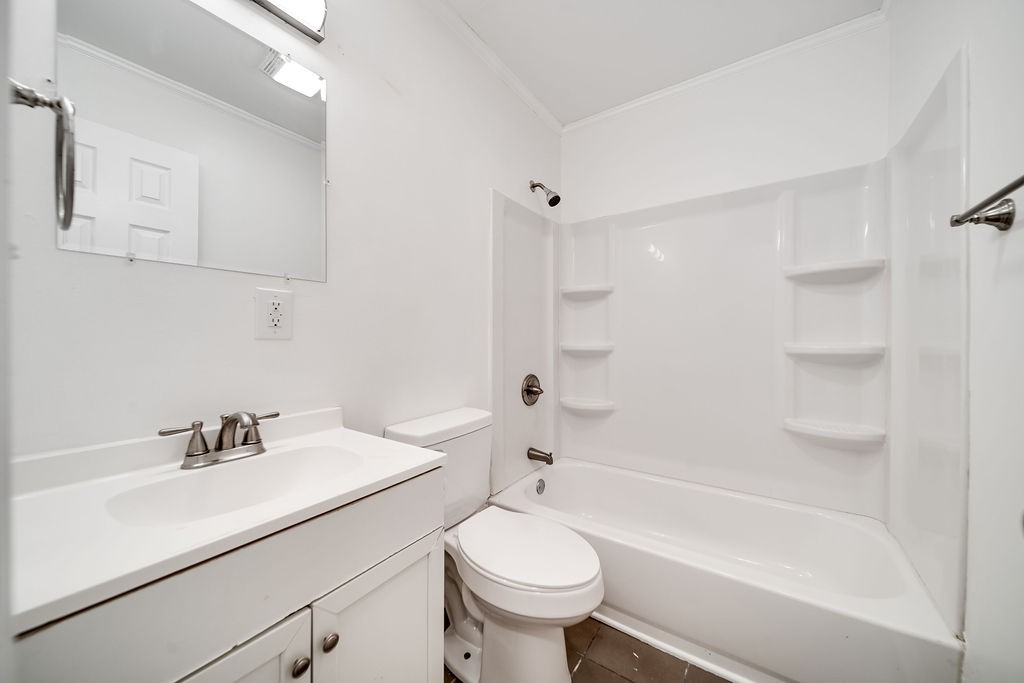 2381 Sylvia Rd