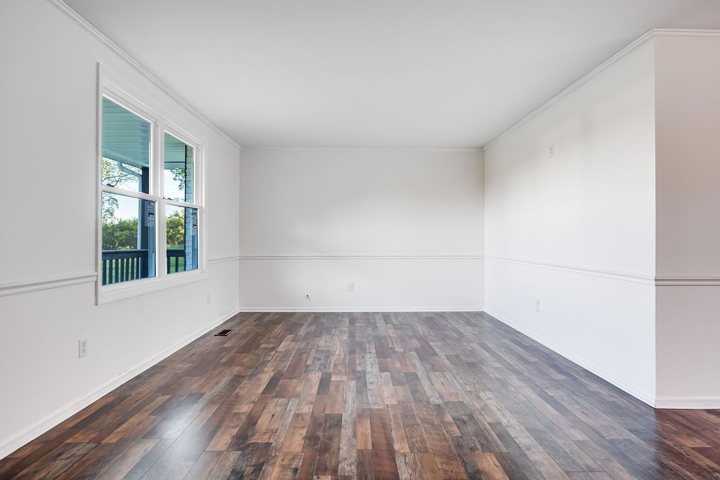 2381 Sylvia Rd