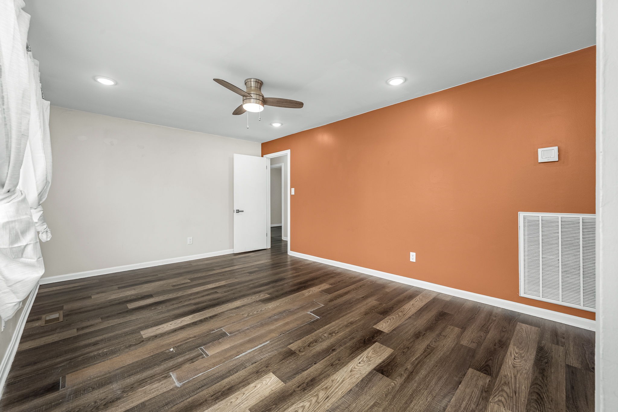 811 Sunrise St