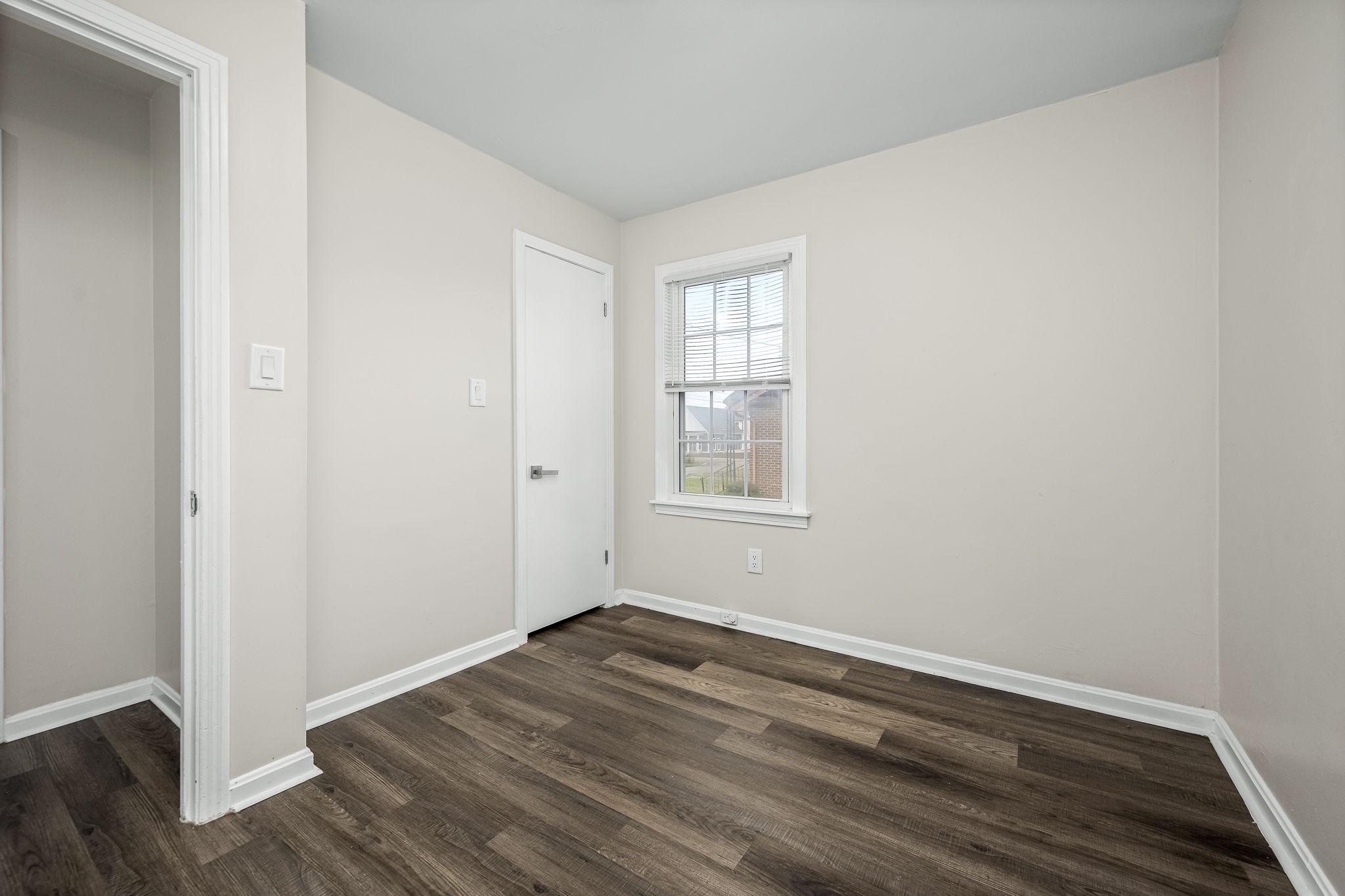 811 Sunrise St