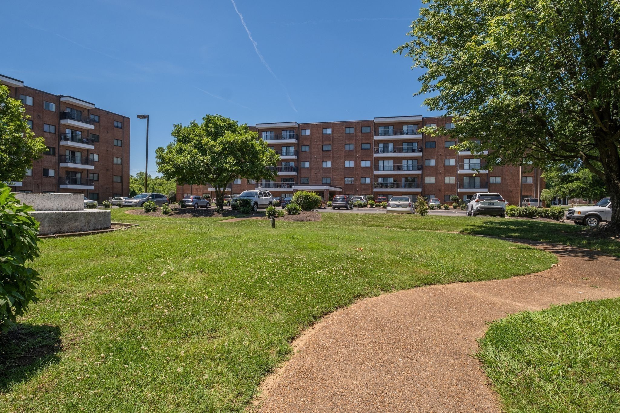 200 Sanders Ferry Rd Unit: 2504