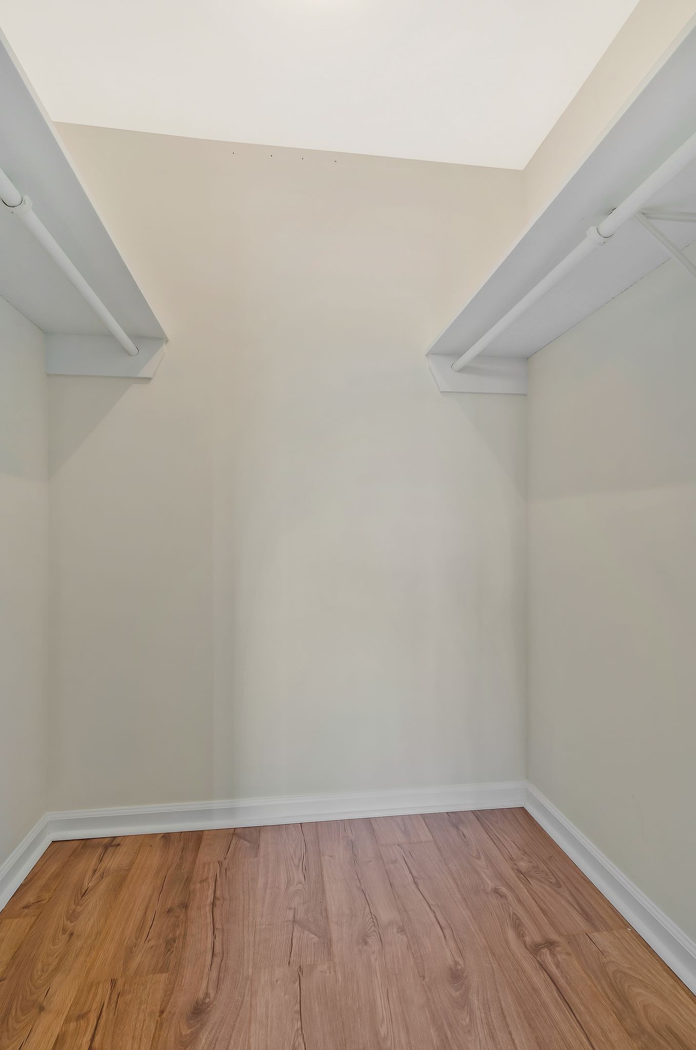 200 Sanders Ferry Rd Unit: 2504