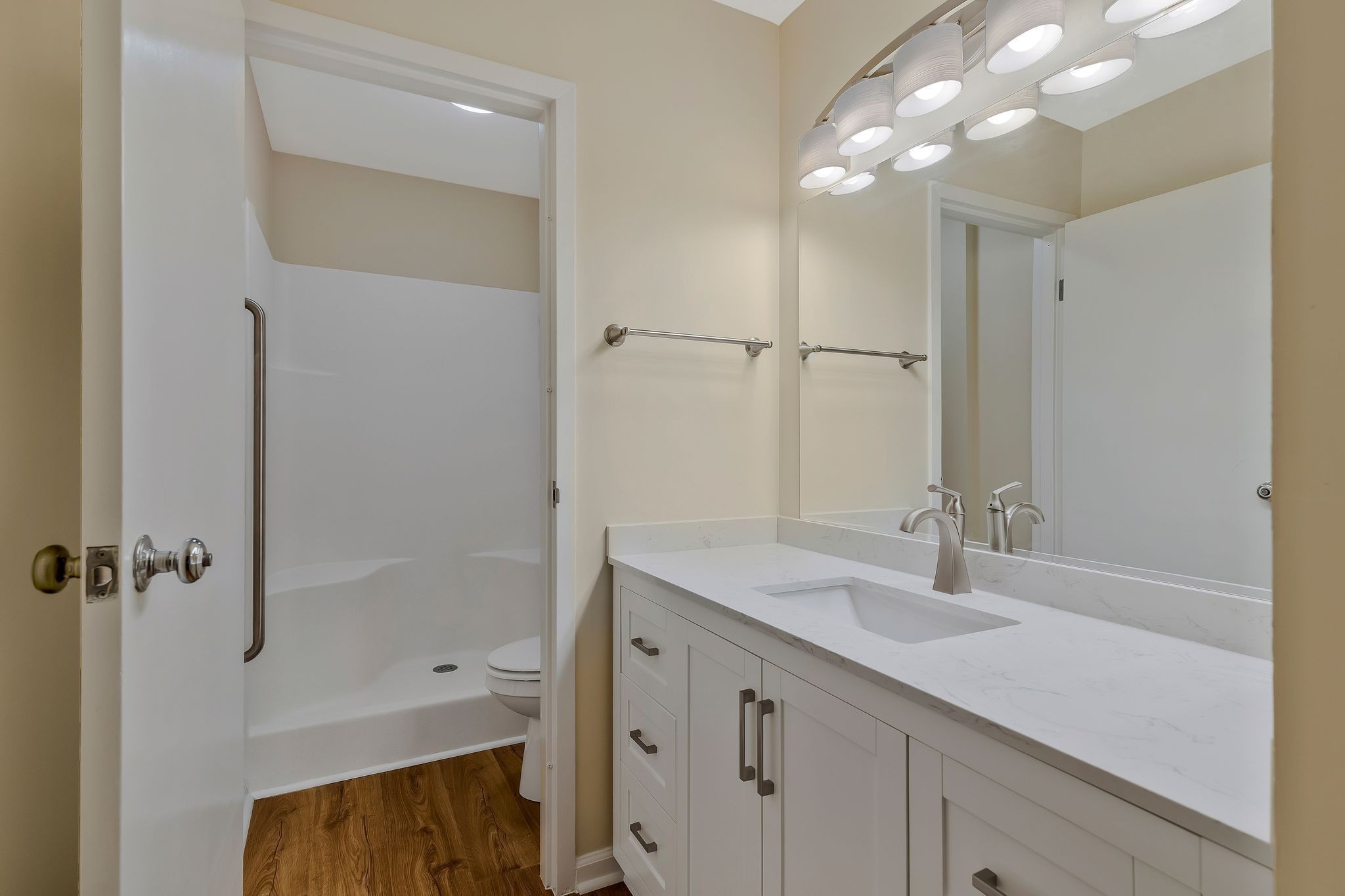 200 Sanders Ferry Rd Unit: 2504