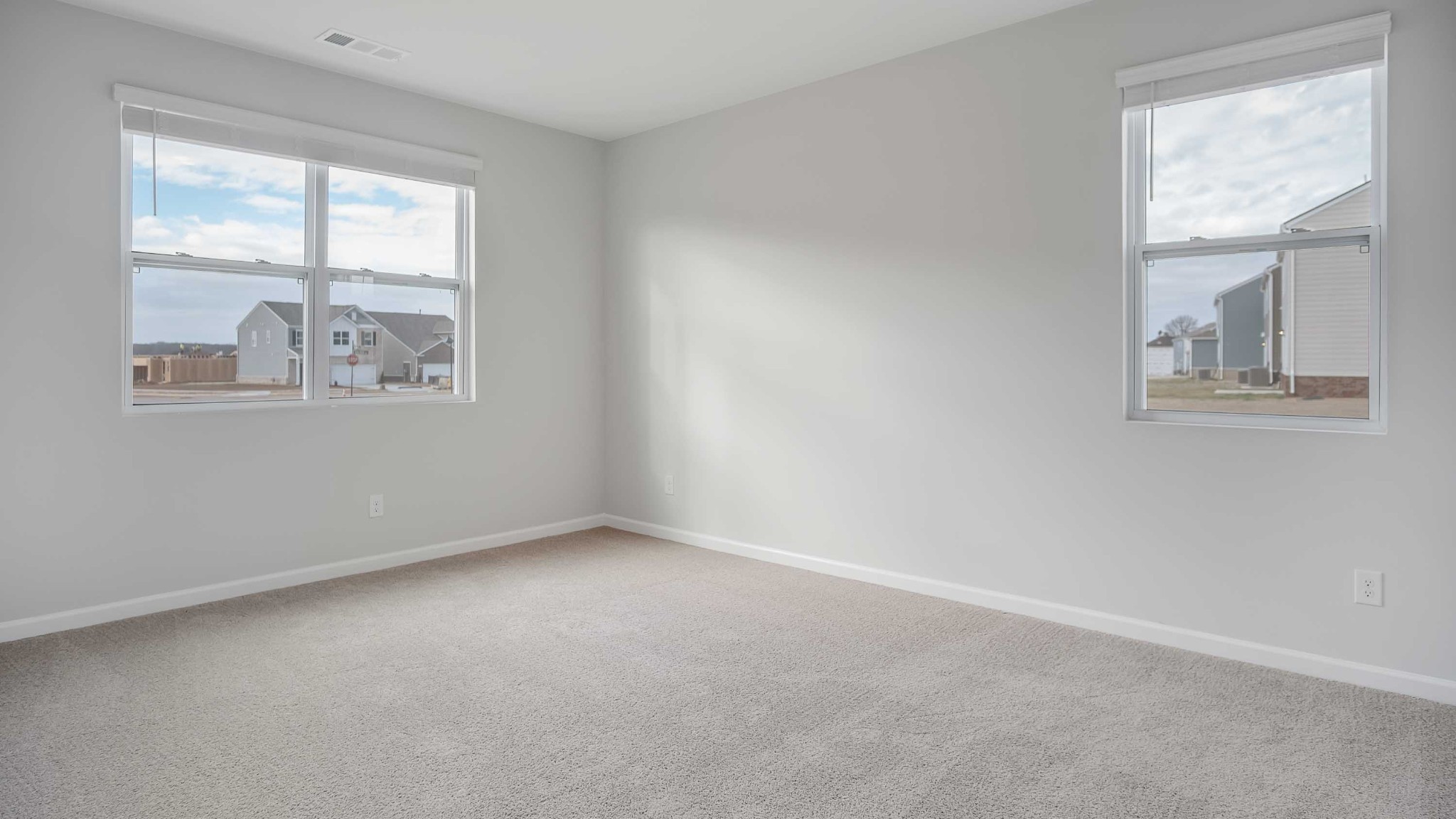 1126 Woodbridge Blvd