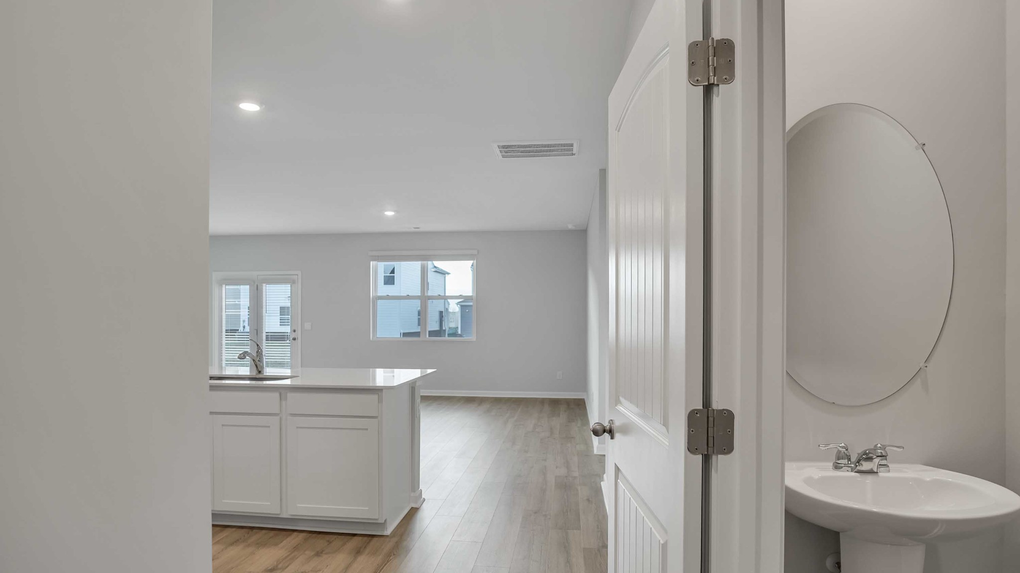 1126 Woodbridge Blvd