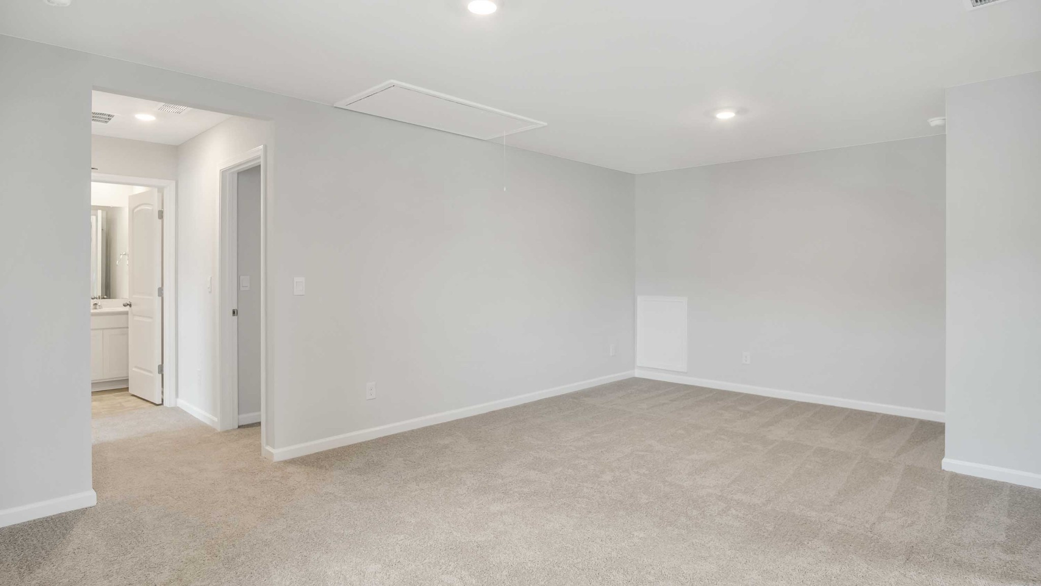 1126 Woodbridge Blvd