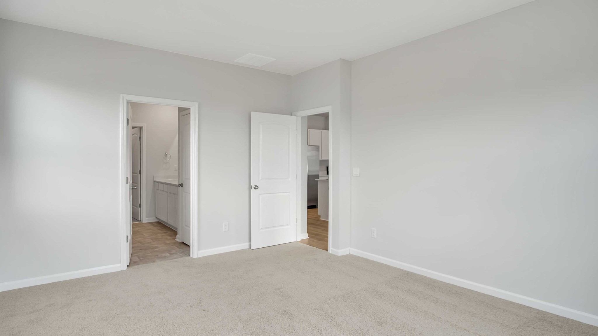 1126 Woodbridge Blvd