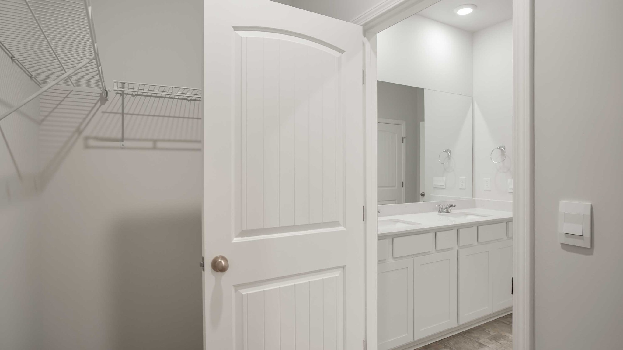 1126 Woodbridge Blvd