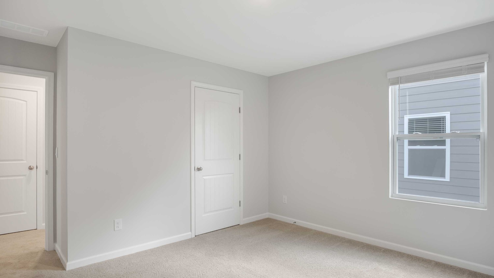 1126 Woodbridge Blvd