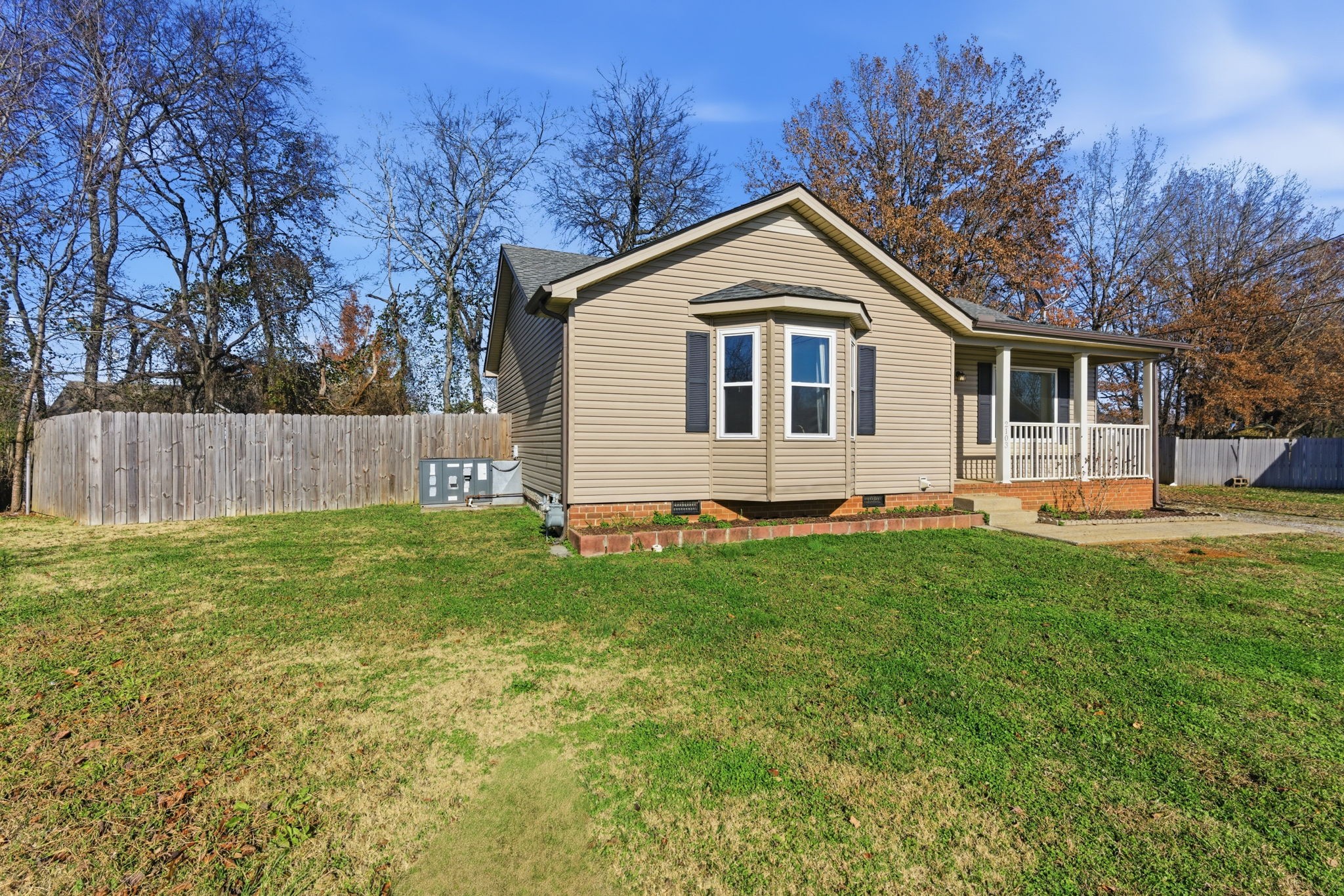 2103 Halligen Ct
