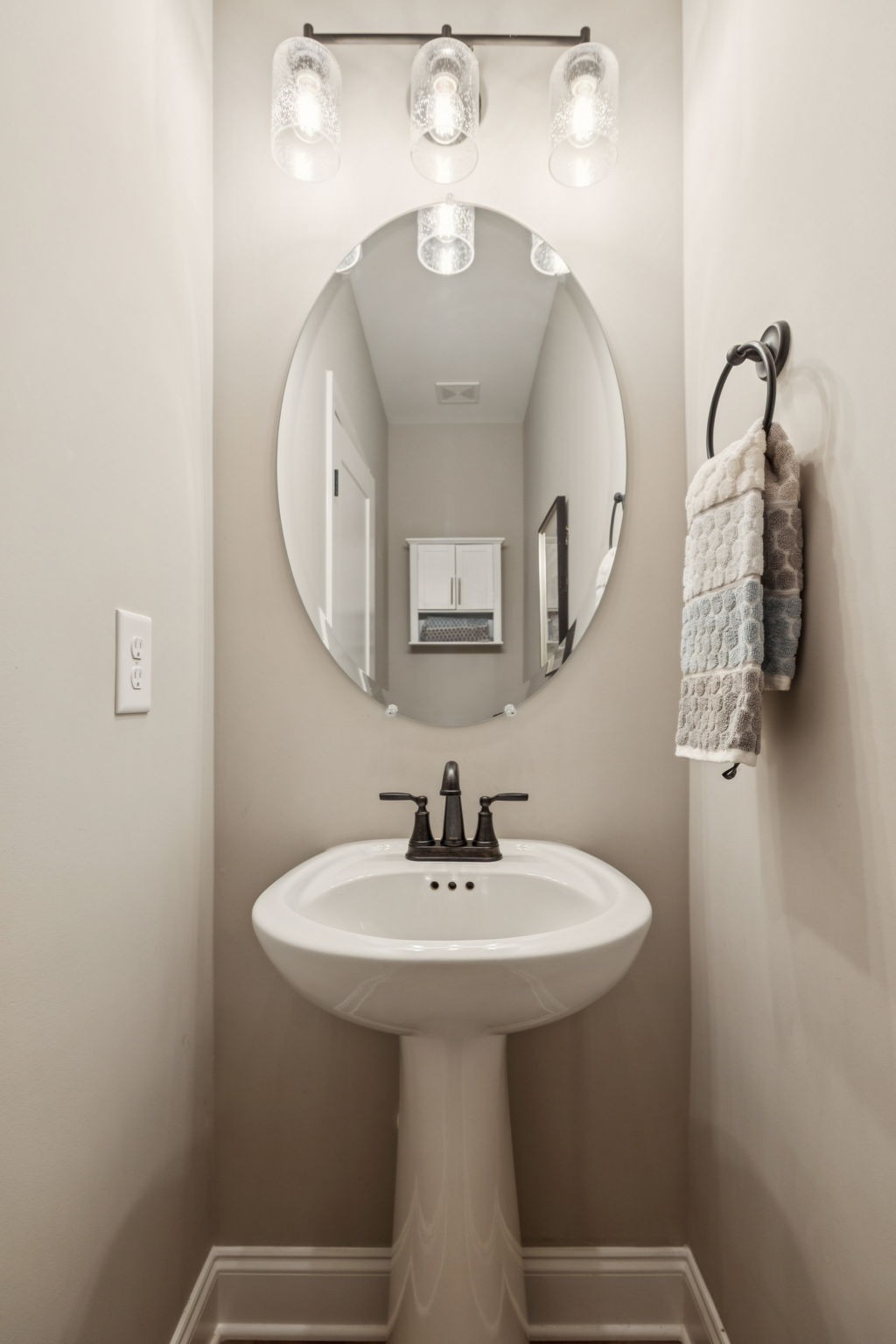 1307 Christina Ct