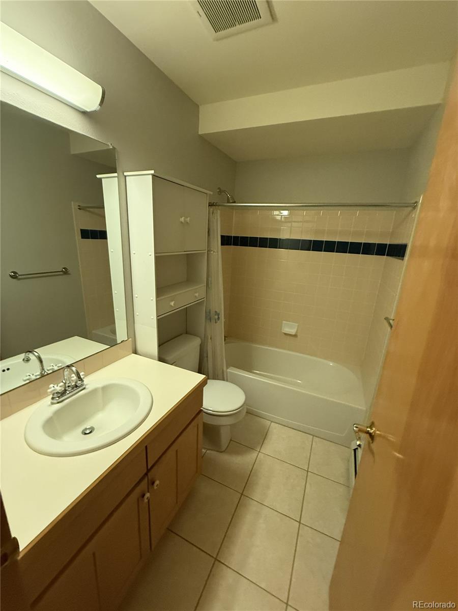 4750 W 37th Avenue Unit: 17
