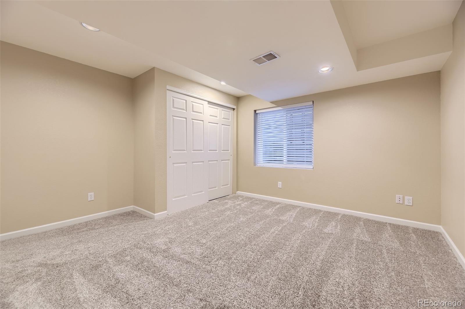 9975 Blackbird Circle