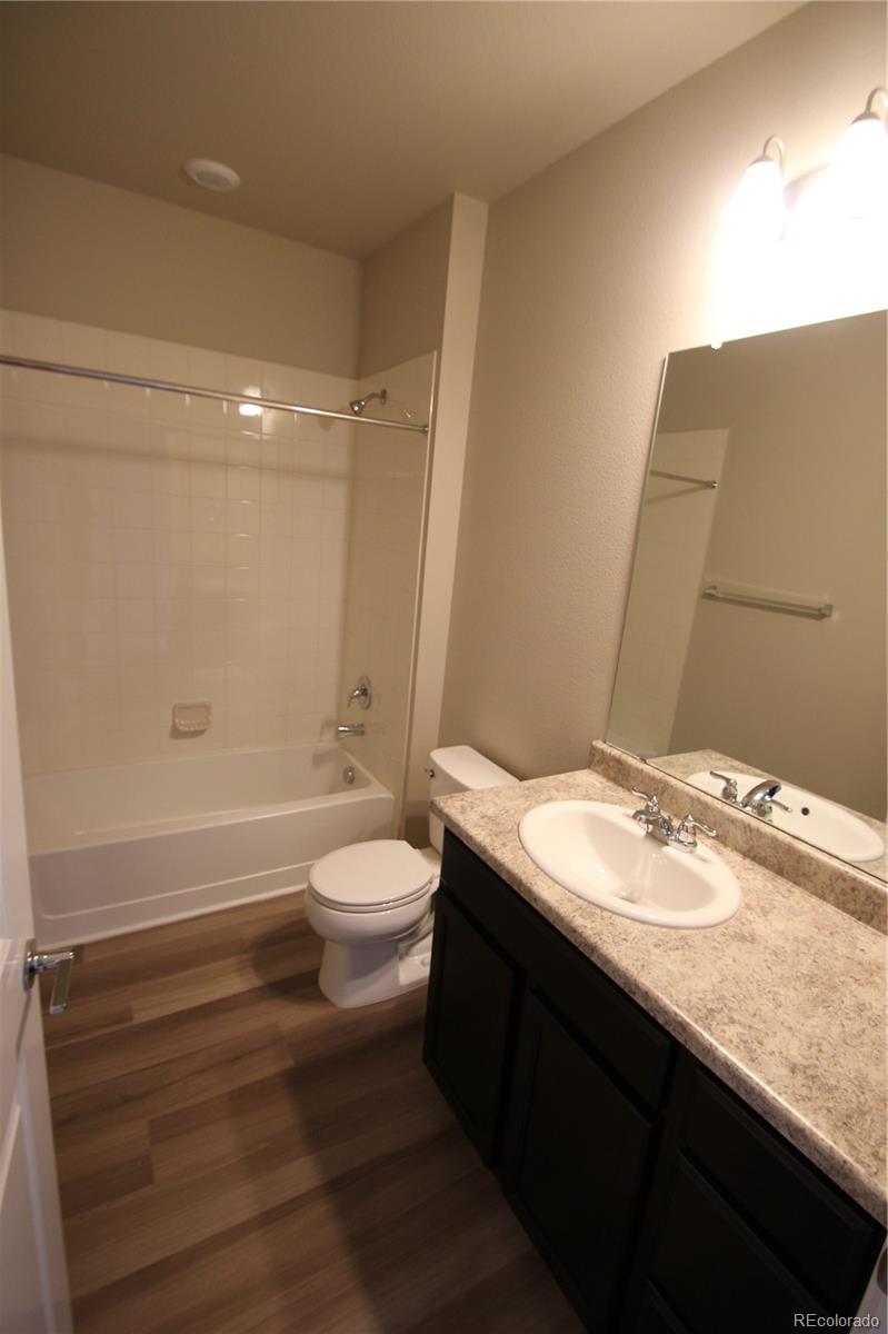 14351 E Tennessee Avenue Unit: 201